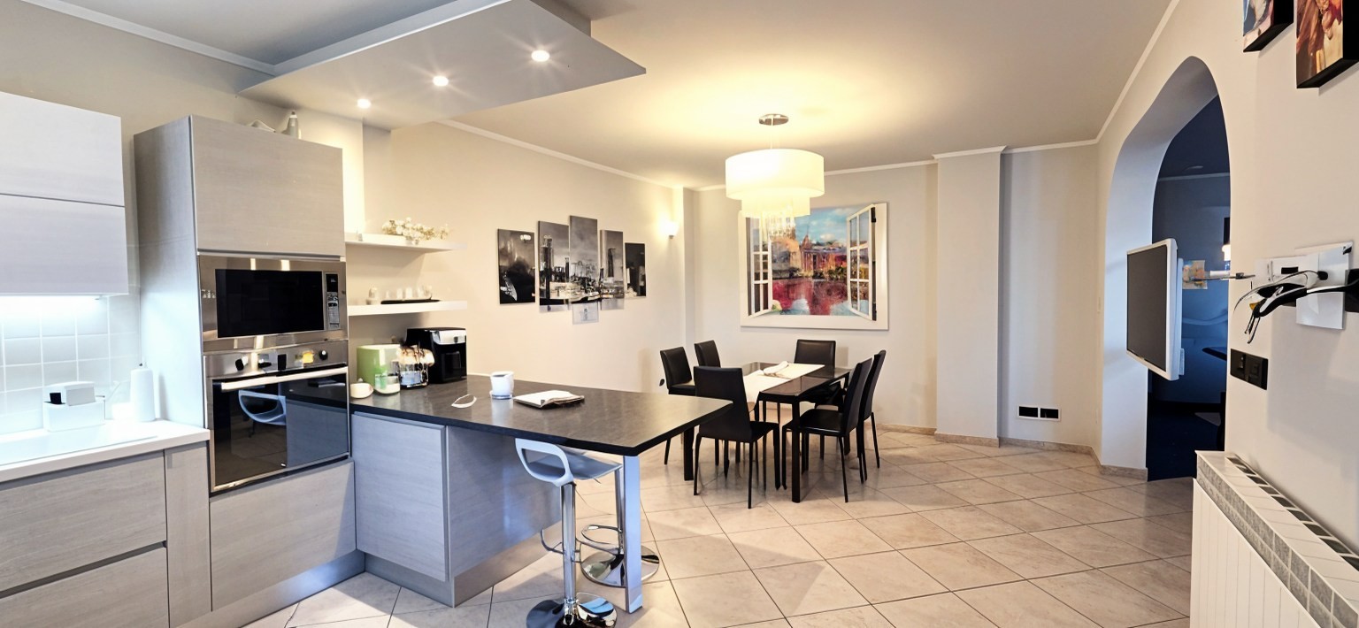 MODERNO ALLOGGIO IN ZONA CENTRALE